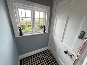 Photo 9- click for photo gallery